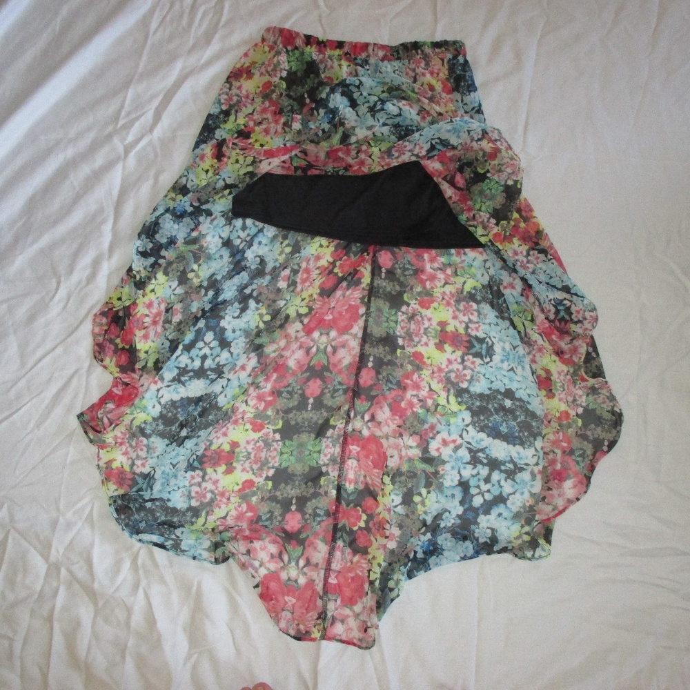 Joe Benbasset Floral Flowy High-Low Skirt